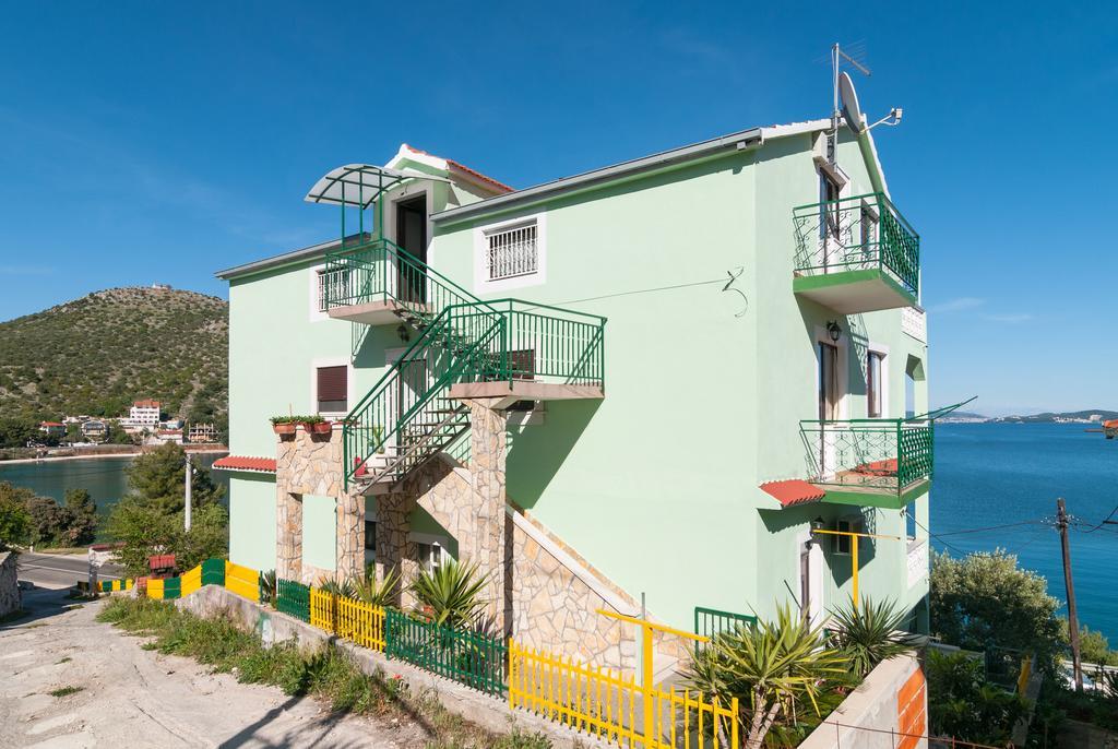 Apartment Stojan A1 Marina Extérieur photo